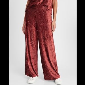 BANANA REPUBLIC RUSTY RED WIDE-LEG CRINKLE VELVET PANT